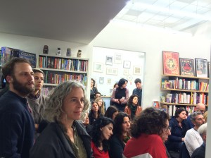 פנים אהובות בקהל